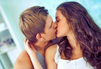 Kako se prvič naučiti poljubljati brez partnerja - učinkoviti načini